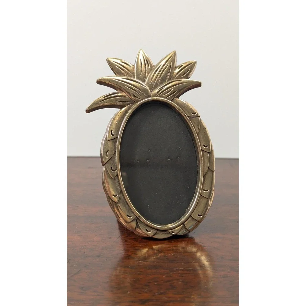 Vintage Brass Tone Pineapple Oval Picture Frame 2.5x3.5 Hollywood Regency Gold